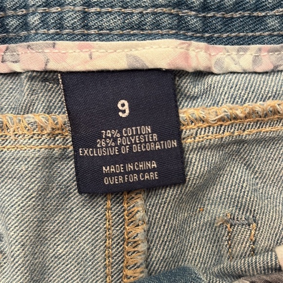 Amethyst Light Blue, Distressed Denim Shorts With Embellishment, Size 9 - Picture 2 of 4